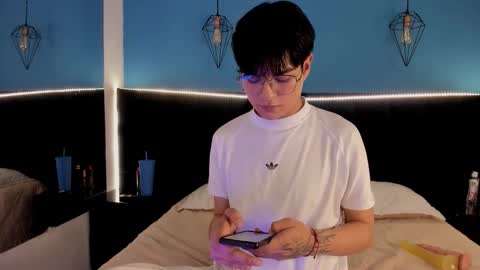 ale_aurarashi online show from 09-27-25, 04:39