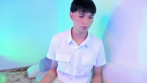 Ale aurarashii online show from 07-27-26, 03:24
