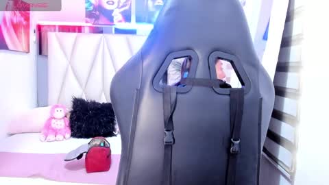 ale_noah_xxx online show from 01-08-25, 07:55