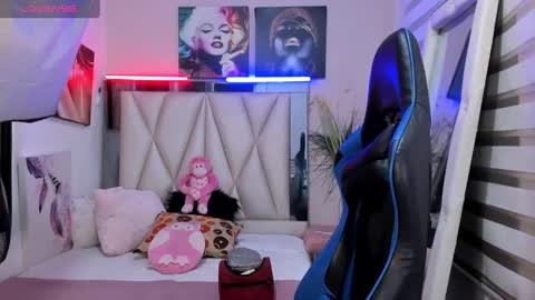 ale_noah_xxx online show from 01-19-25, 01:21