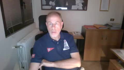 Snapshot of aleandela chatting on 05-27-26, 08:06 aleandela online show from 05-27-26, 08:06