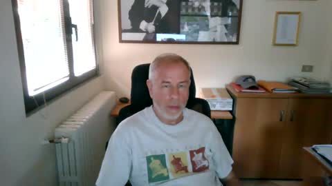 Snapshot of aleandela chatting on 07-20-26, 02:52 aleandela online show from 07-20-26, 02:52