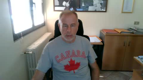Snapshot of aleandela chatting on 07-23-26, 02:59 aleandela online show from 07-23-26, 02:59