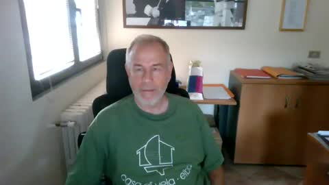 Snapshot of aleandela chatting on 07-28-26, 03:21 aleandela online show from 07-28-26, 03:21