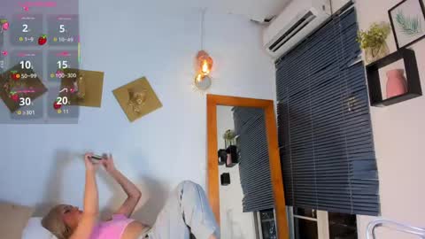 aleexiiaa online show from 04-22-26, 03:42