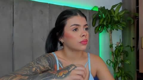 Snapshot of alegra_brown chatting on 10-20-25, 02:01 Alegra Brown online show from 10-20-25, 02:01