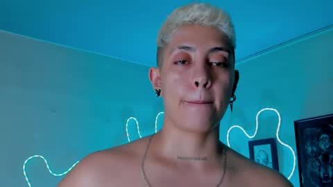 Alejandra online show from 05-25-26, 07:36