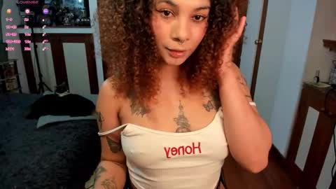 Snapshot of aleja1234lo chatting on 09-09-25, 04:56 aleja1234lo online show from 09-09-25, 04:56