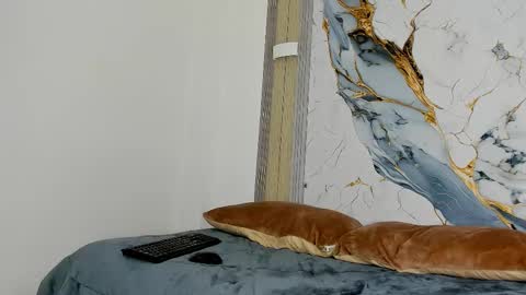 Snapshot of aleja_dollx chatting on 12-01-25, 08:14 Aleja online show from 12-01-25, 08:14