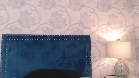 Snapshot of aleja_gh1 chatting on 01-09-25, 11:34 1 online show from 01-09-25, 11:34
