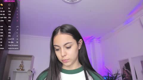 Alejandra online show from 02-06-25, 11:21