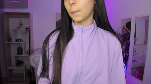 Alejandra online show from 03-10-25, 11:21