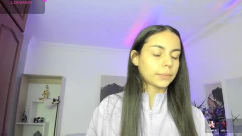 Alejandra online show from 03-12-25, 11:20