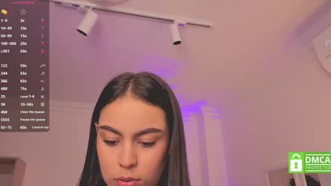 Alejandra online show from 09-29-25, 11:48