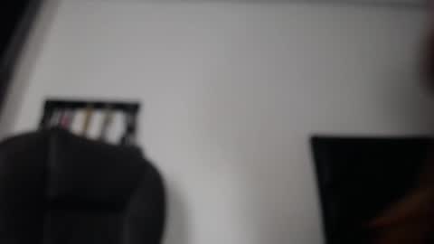 Snapshot of alejahornyx chatting on 01-31-25, 08:43 alejahornyx online show from 01-31-25, 08:43