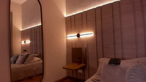 Snapshot of alejandra_marin_ chatting on 05-23-26, 01:22 alejandra_marin_ online show from 05-23-26, 01:22