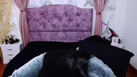 ALEJANDRA online show from 10-23-25, 11:09