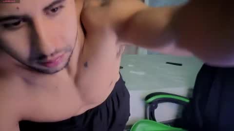 Snapshot of alejandrojf_00 chatting on 05-06-26, 10:48 Daiki jack online show from 05-06-26, 10:48