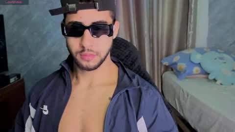 Snapshot of alejandrojf_00 chatting on 05-30-26, 10:07 Daiki jack online show from 05-30-26, 10:07