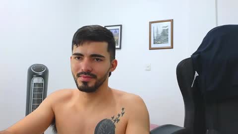 alejandroo_7 online show from 01-10-25, 10:25