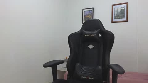 alejandroo_7 online show from 01-18-25, 09:45