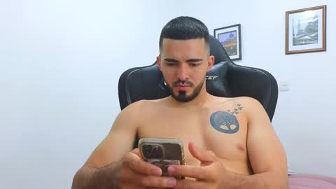 alejandroo_7 online show from 02-26-25, 10:42