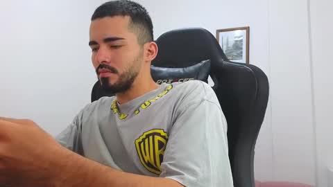 alejandroo_7 online show from 03-07-25, 07:27