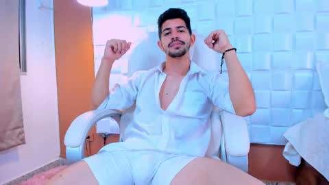 Alejo  online show from 02-11-25, 08:42