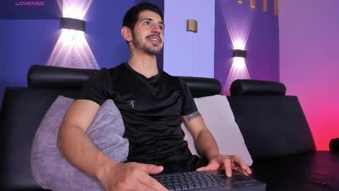 Alejo  online show from 06-07-26, 05:44