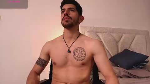 Alejo  online show from 08-06-26, 06:04
