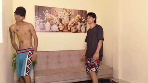 Snapshot of alejo0159 chatting on 05-09-26, 11:32 chirs- david- michell online show from 05-09-26, 11:32