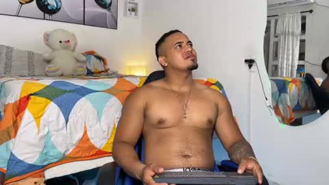 Snapshot of alejo_gero1712 chatting on 09-09-25, 02:44 Alejo online show from 09-09-25, 02:44