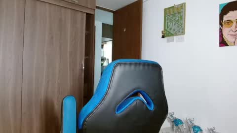 David online show from 04-16-26, 02:01