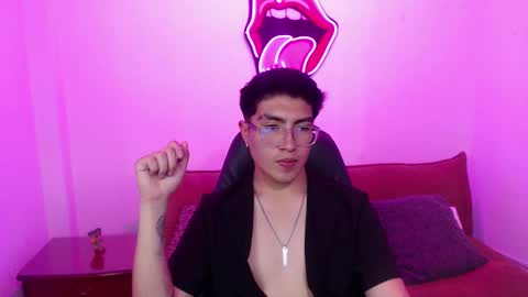 Alejo -w- online show from 10-01-25, 02:39