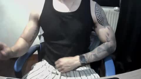 Snapshot of alejoduarte16 chatting on 06-15-26, 11:56 alejoduarte16 online show from 06-15-26, 11:56