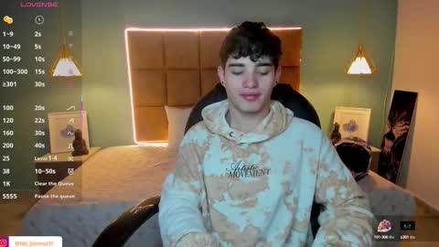 ALejoo Saenz online show from 09-21-25, 03:30