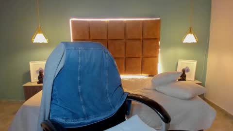 ALejoo Saenz online show from 10-08-25, 05:38