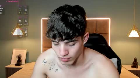 ALejoo Saenz online show from 05-20-26, 07:03