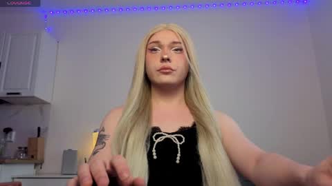 ALENA  INDEPENDENT MODEL online show from 04-19-26, 02:27