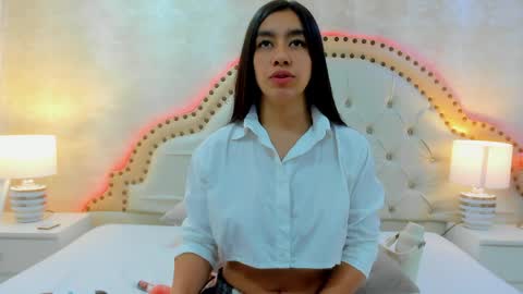 Snapshot of alenacoleman chatting on 06-04-26, 12:33 ALENA online show from 06-04-26, 12:33