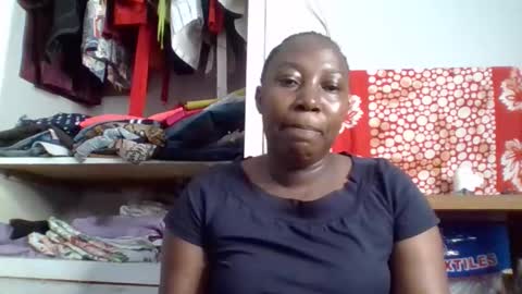 Noreen Kennth and Emilly online show from 10-27-25, 08:51