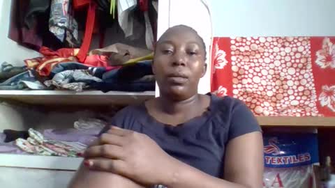 Noreen Kennth and Emilly online show from 10-28-25, 06:17