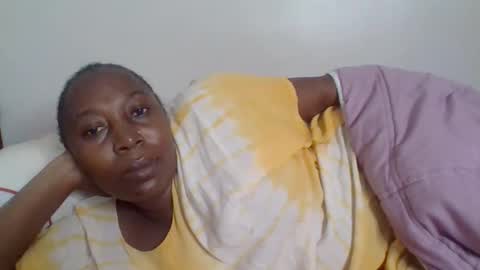 Noreen Kennth and Emilly online show from 12-19-25, 07:21