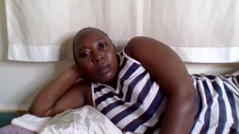 Snapshot of alesha_ chatting on 07-19-26, 05:27 Noreen Kennth and Emilly online show from 07-19-26, 05:27