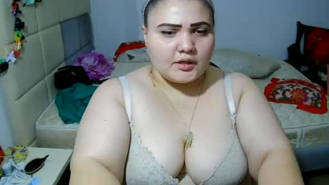 Snapshot of alesia_jones01 chatting on 06-30-26, 05:30 Alesia jones01 online show from 06-30-26, 05:30