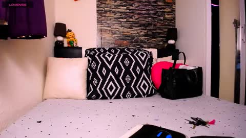 AlesiaSensual online show from 11-05-25, 09:31