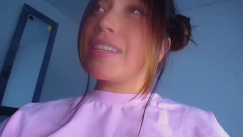 QUEEN OFF MILk  IM BACK  15 NOV online show from 03-05-25, 11:16