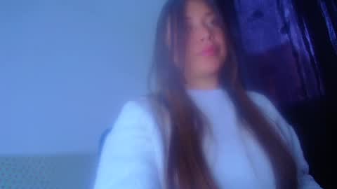 QUEEN OFF MILk  IM BACK  15 NOV online show from 09-17-25, 09:16