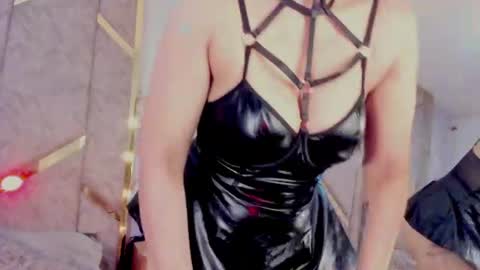 Snapshot of aleskadutth chatting on 07-07-26, 06:05 Aleska online show from 07-07-26, 06:05