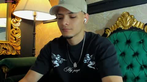 Snapshot of aless_king chatting on 05-12-26, 12:08 Alessandro King online show from 05-12-26, 12:08